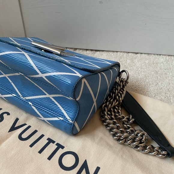 **LOUIS VUITTON TWIST PM BAG** - Picture 5 of 15